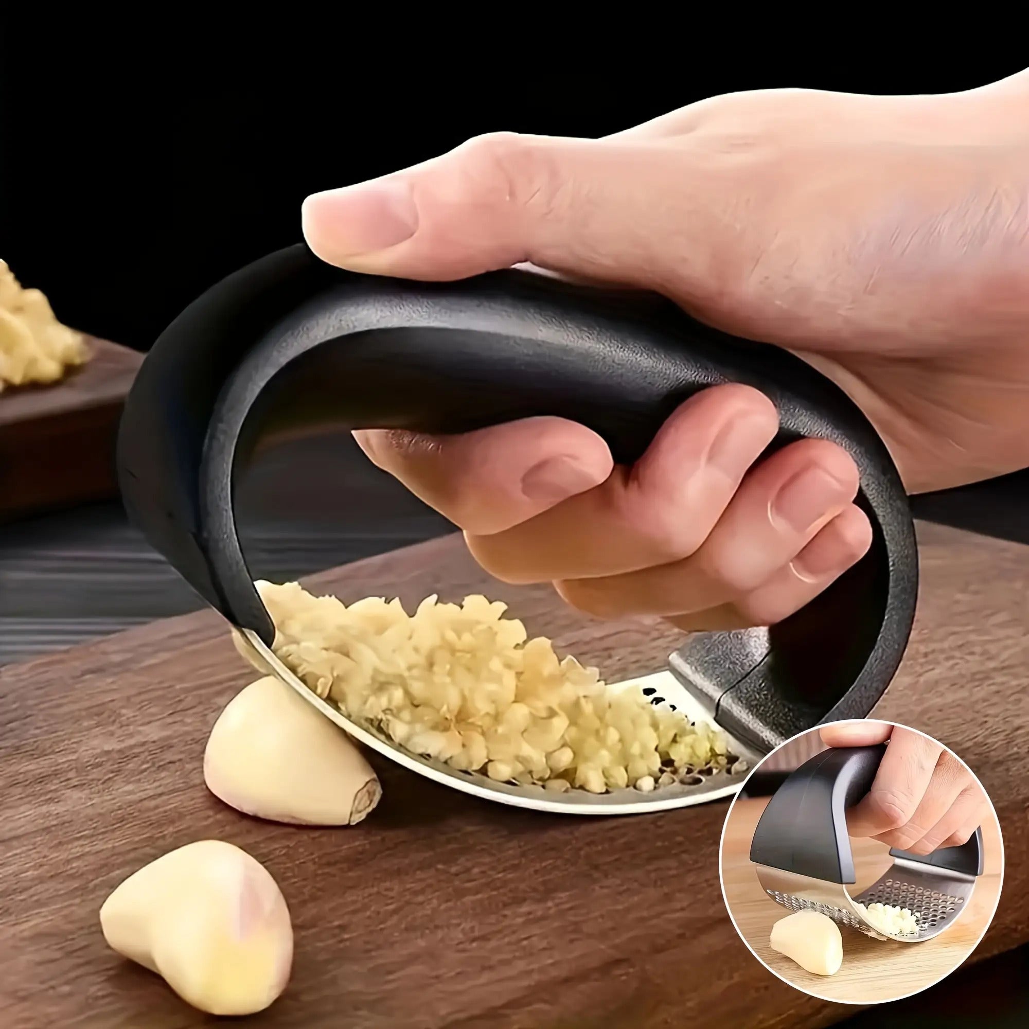 Presă de usturoi manuală